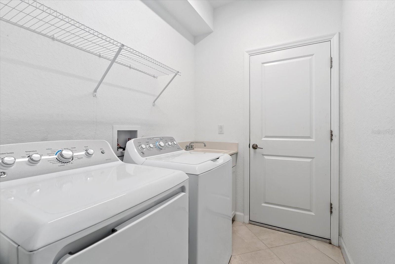 Image 27 of 62 For 8566 Saint Kitts Circle