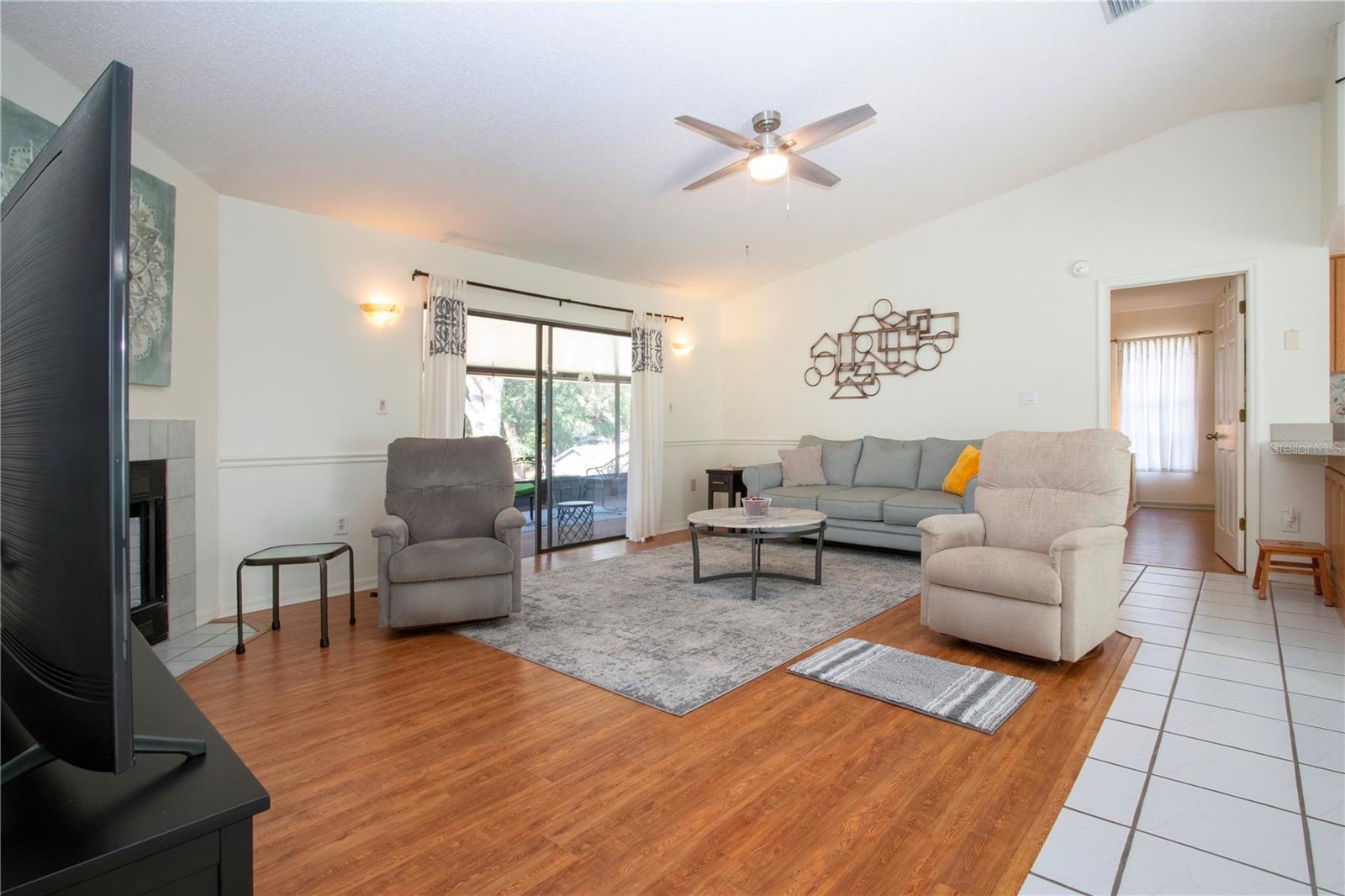 Image 10 of 48 For 1606 Loghill Place