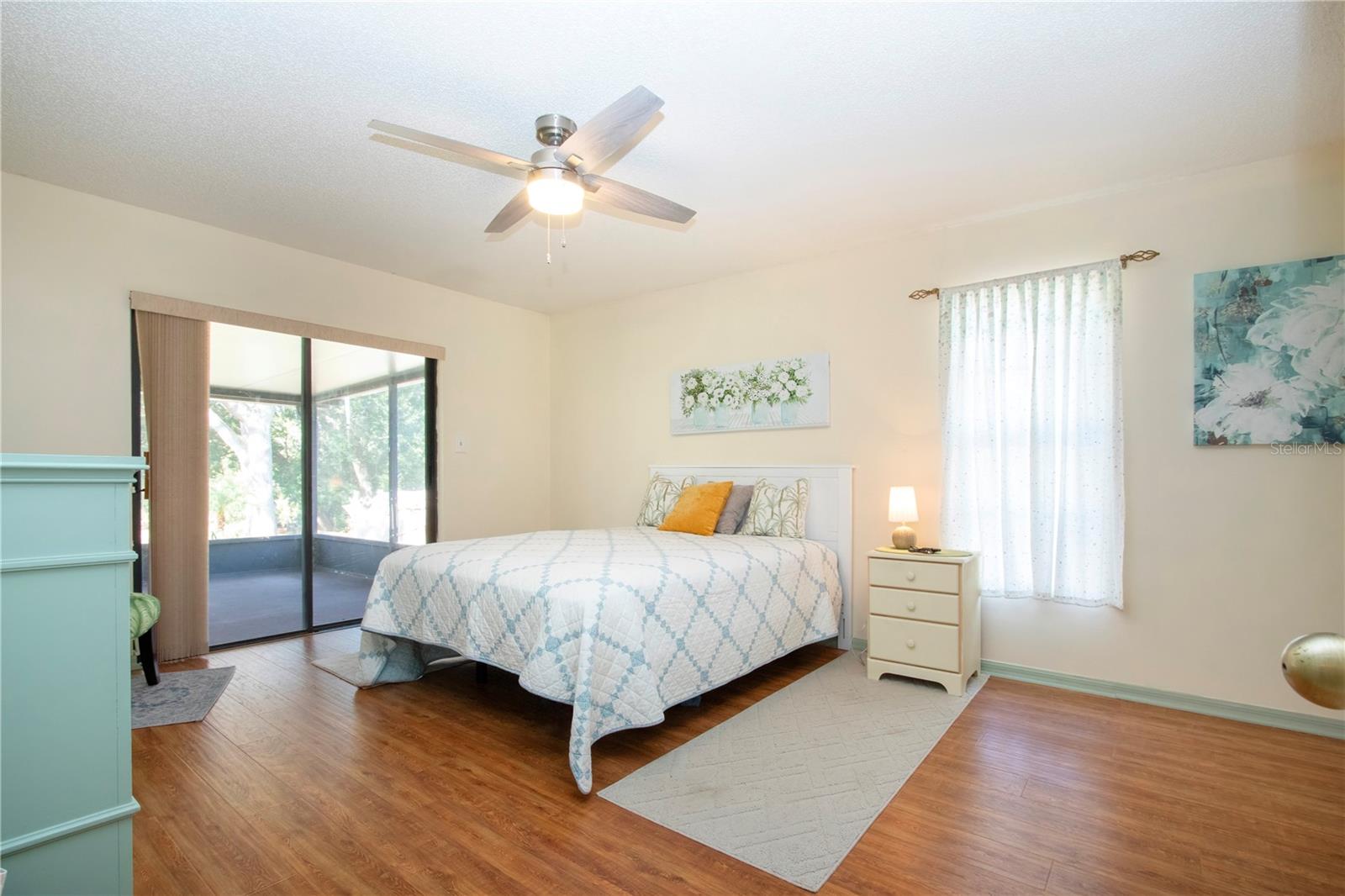 Image 22 of 48 For 1606 Loghill Place