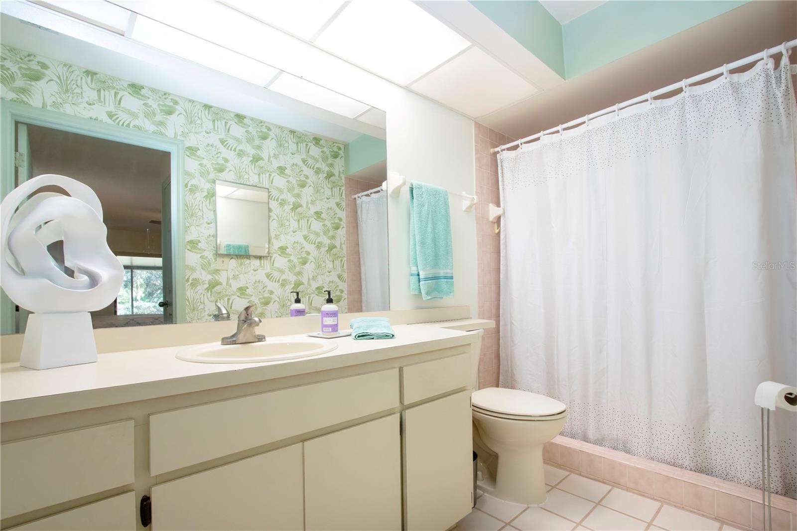 Image 25 of 48 For 1606 Loghill Place