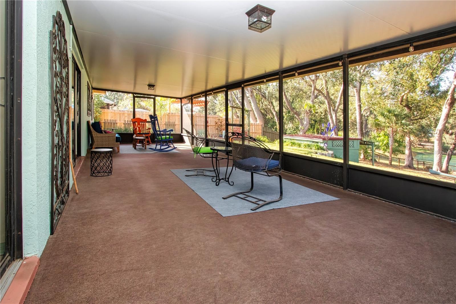 Image 36 of 48 For 1606 Loghill Place