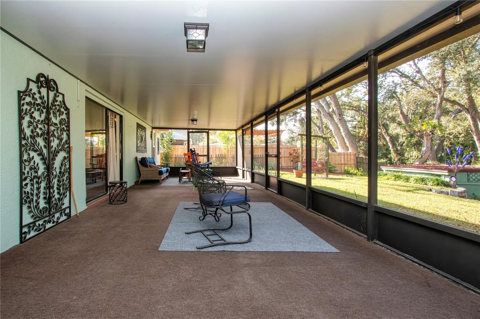 Image 37 of 48 For 1606 Loghill Place