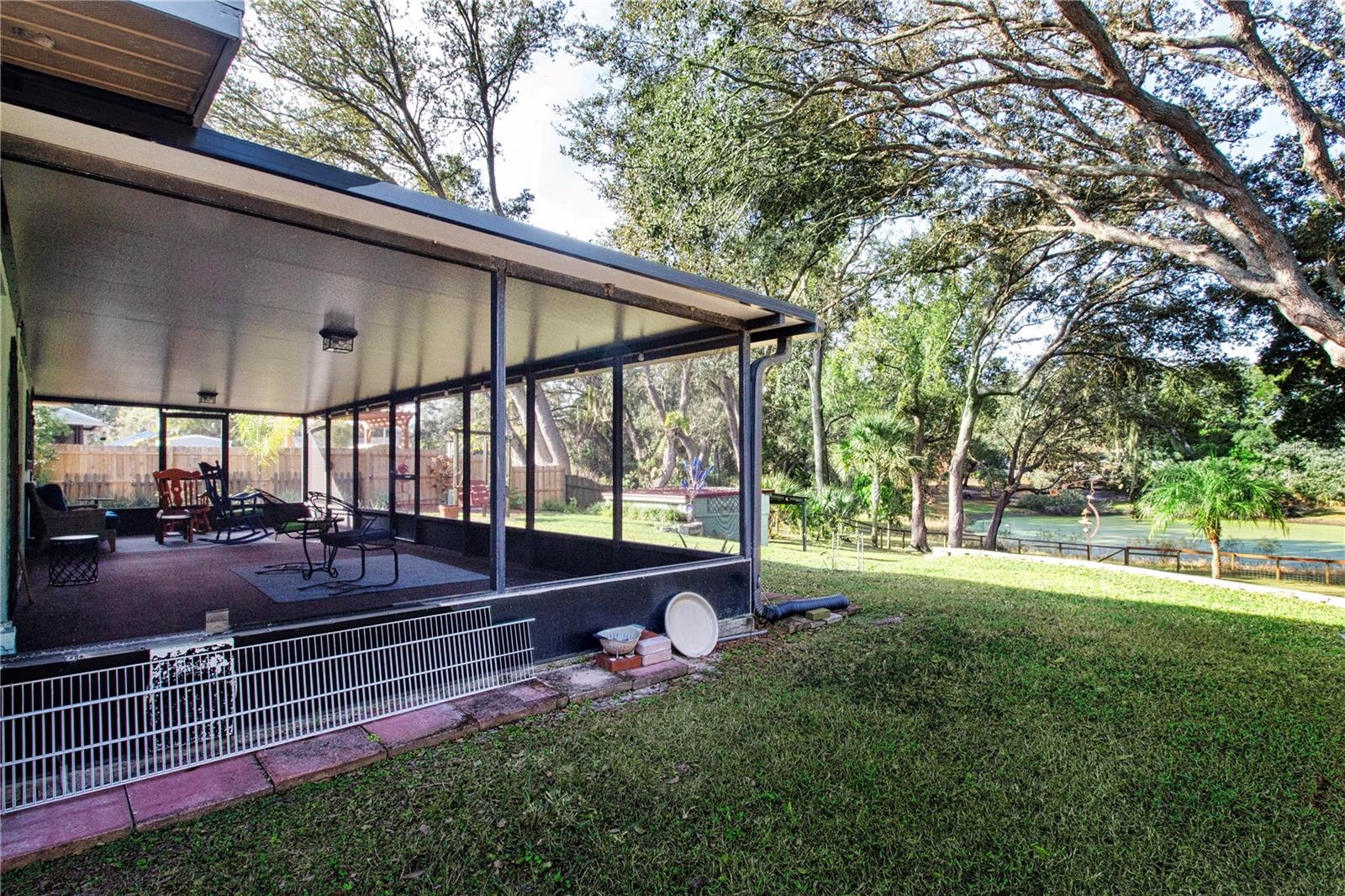 Image 41 of 48 For 1606 Loghill Place