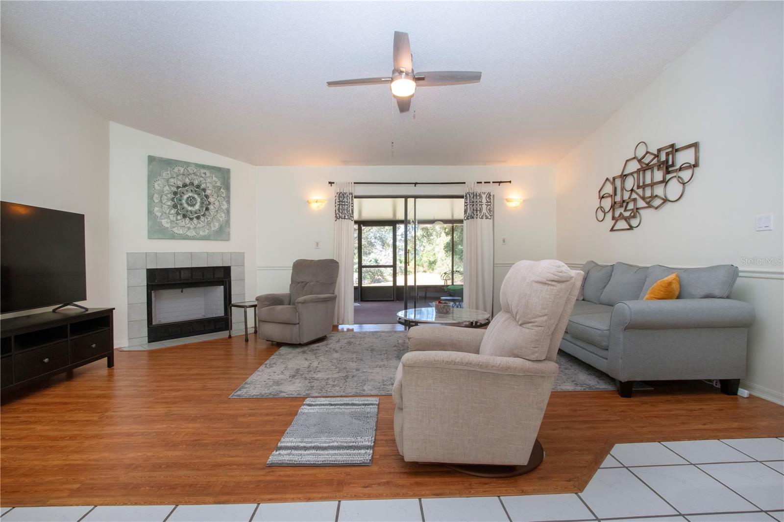 Image 9 of 48 For 1606 Loghill Place