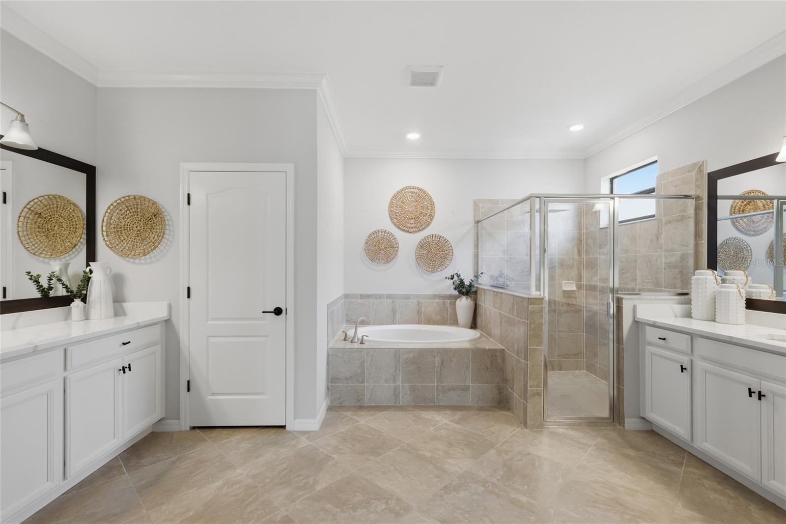 Image 25 of 67 For 11502 Autumn Leaf Way