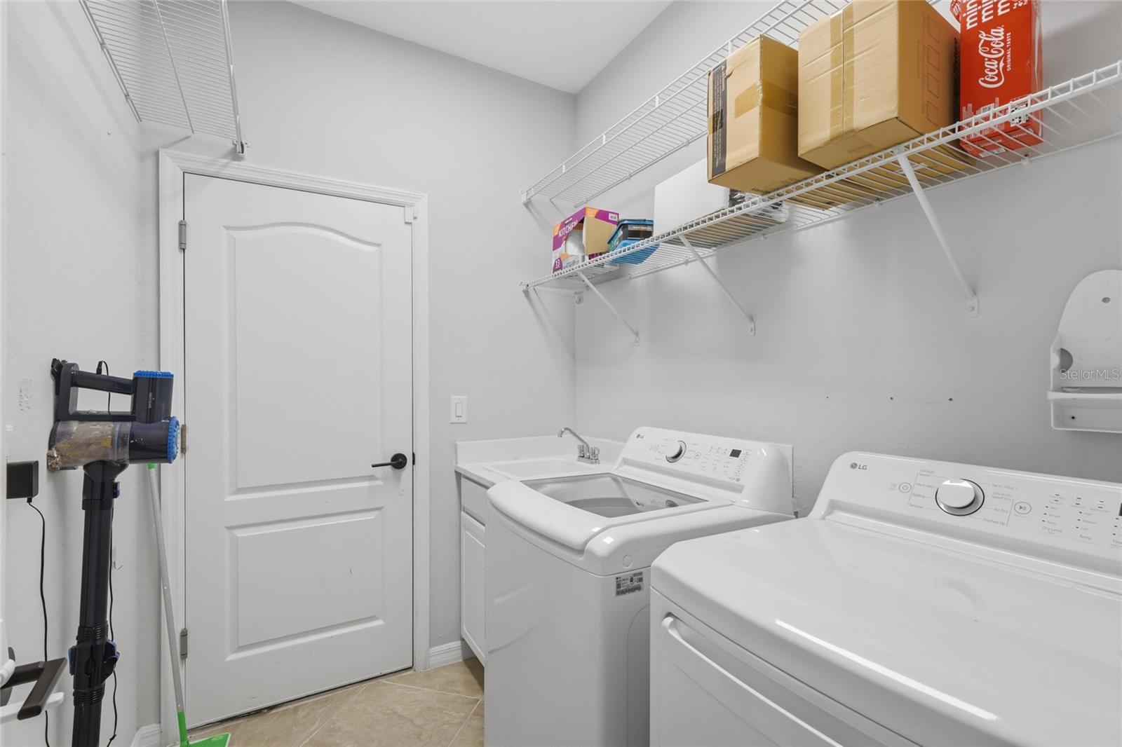 Image 34 of 67 For 11502 Autumn Leaf Way