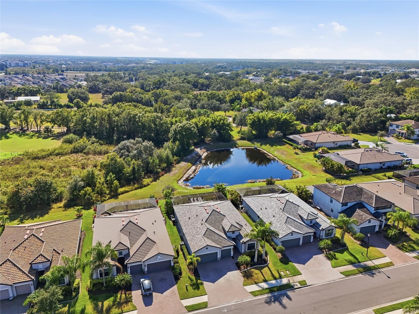 Image 42 of 67 For 11502 Autumn Leaf Way