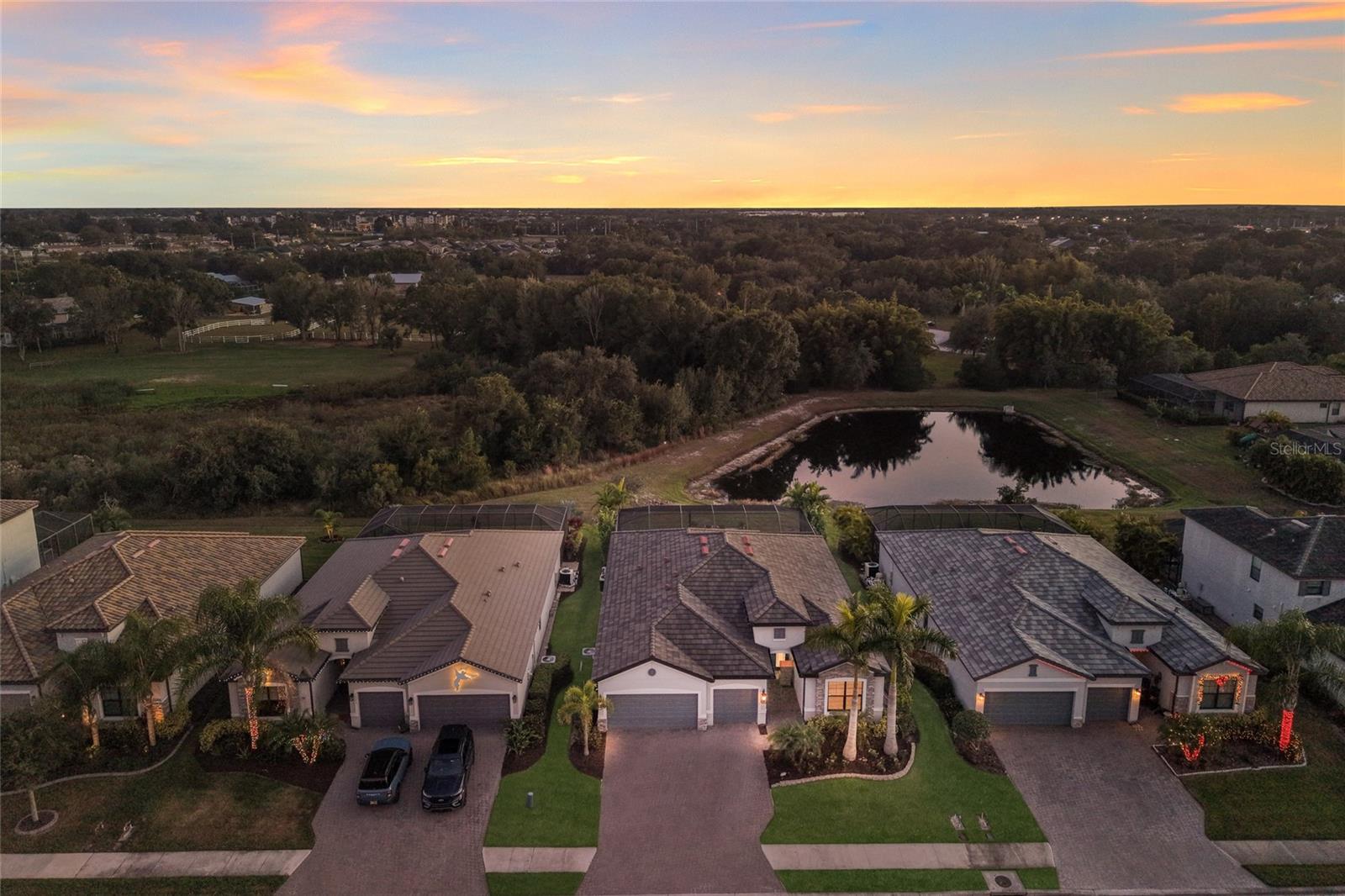 Image 64 of 67 For 11502 Autumn Leaf Way