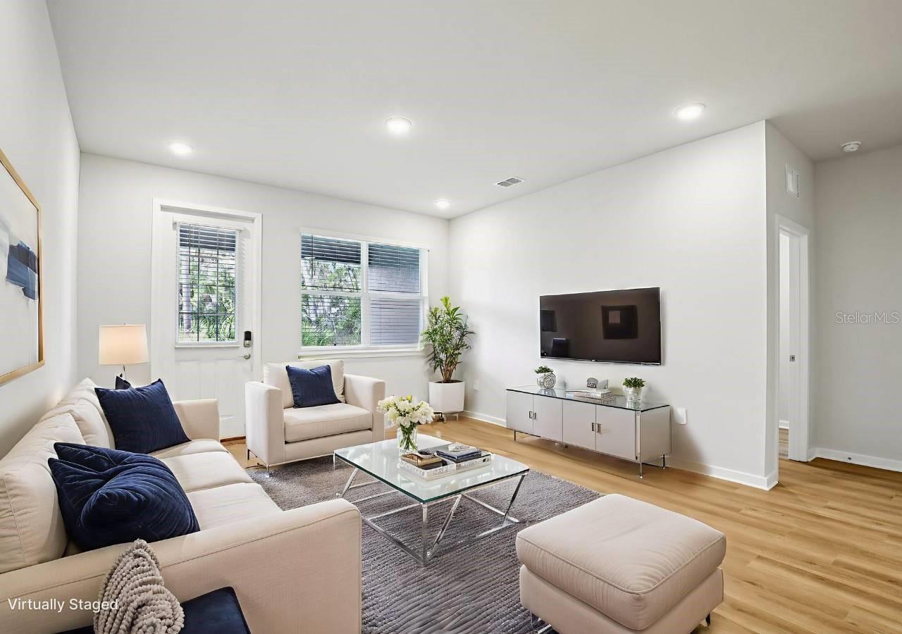 Image 2 of 8 For 9315 90th Circle 101