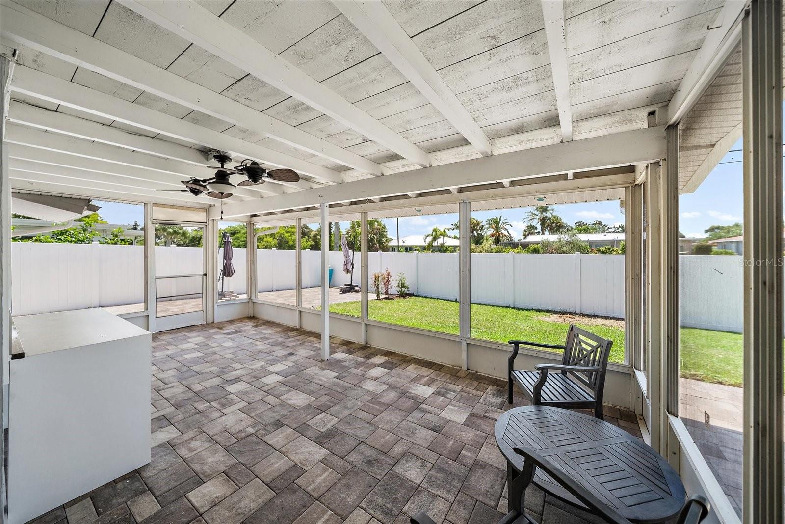 Image 30 of 36 For 6841 Roxbury Drive