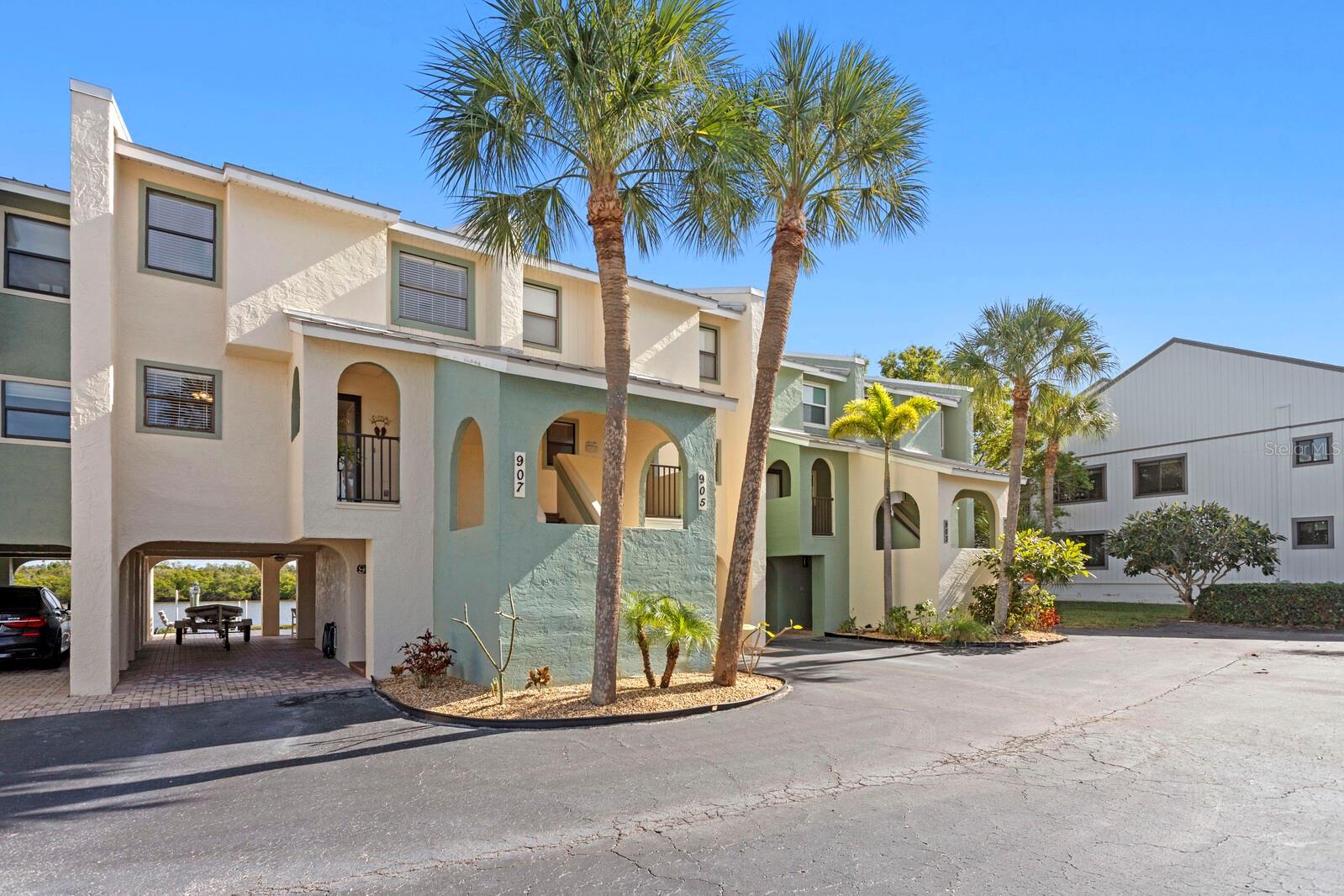 Image 3 of 49 For 907 Bahia Del Sol Drive 907