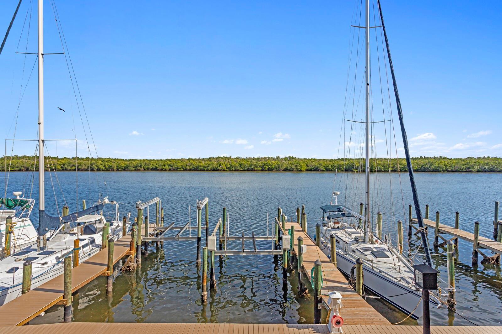 Image 30 of 49 For 907 Bahia Del Sol Drive 907