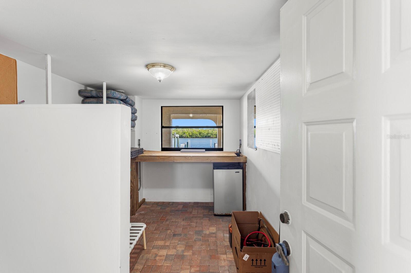 Image 31 of 49 For 907 Bahia Del Sol Drive 907