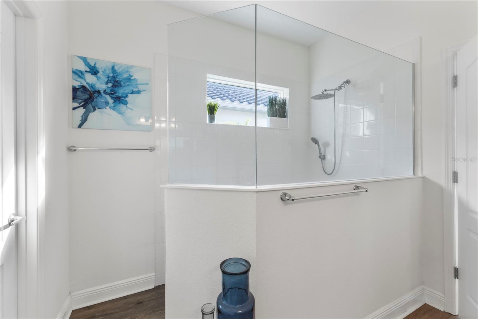 Image 17 of 48 For 2637 Star Apple Way