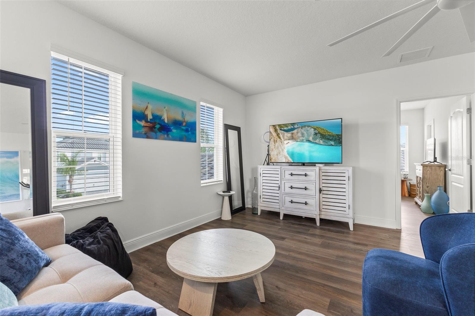 Image 22 of 48 For 2637 Star Apple Way