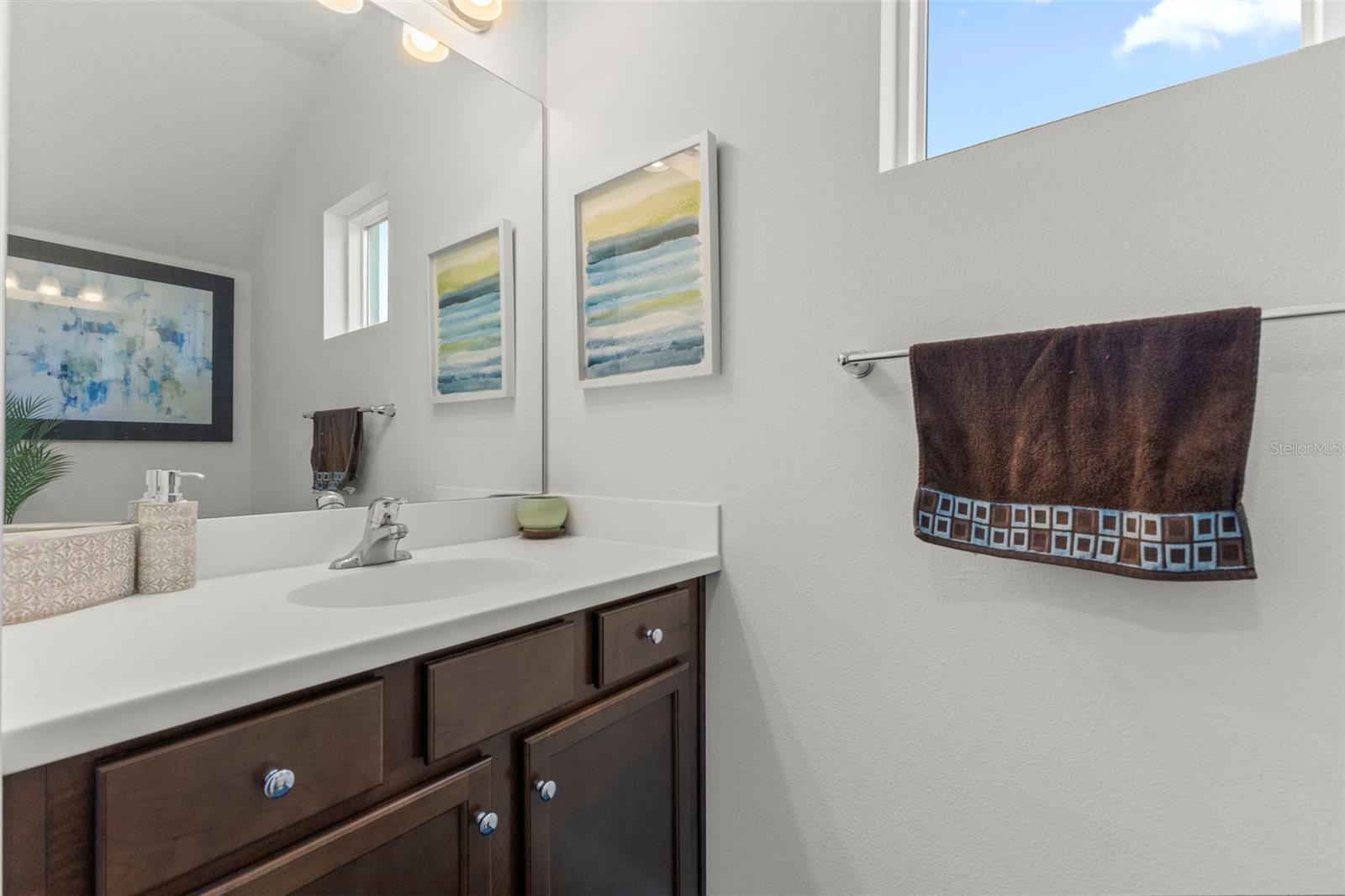 Image 25 of 48 For 2637 Star Apple Way