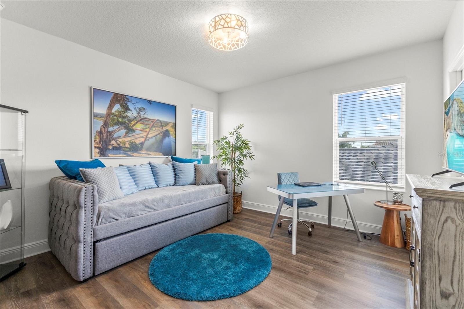 Image 27 of 48 For 2637 Star Apple Way