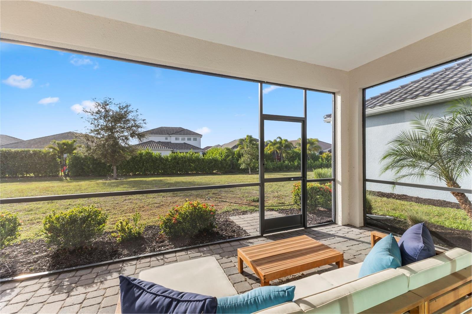 Image 28 of 48 For 2637 Star Apple Way