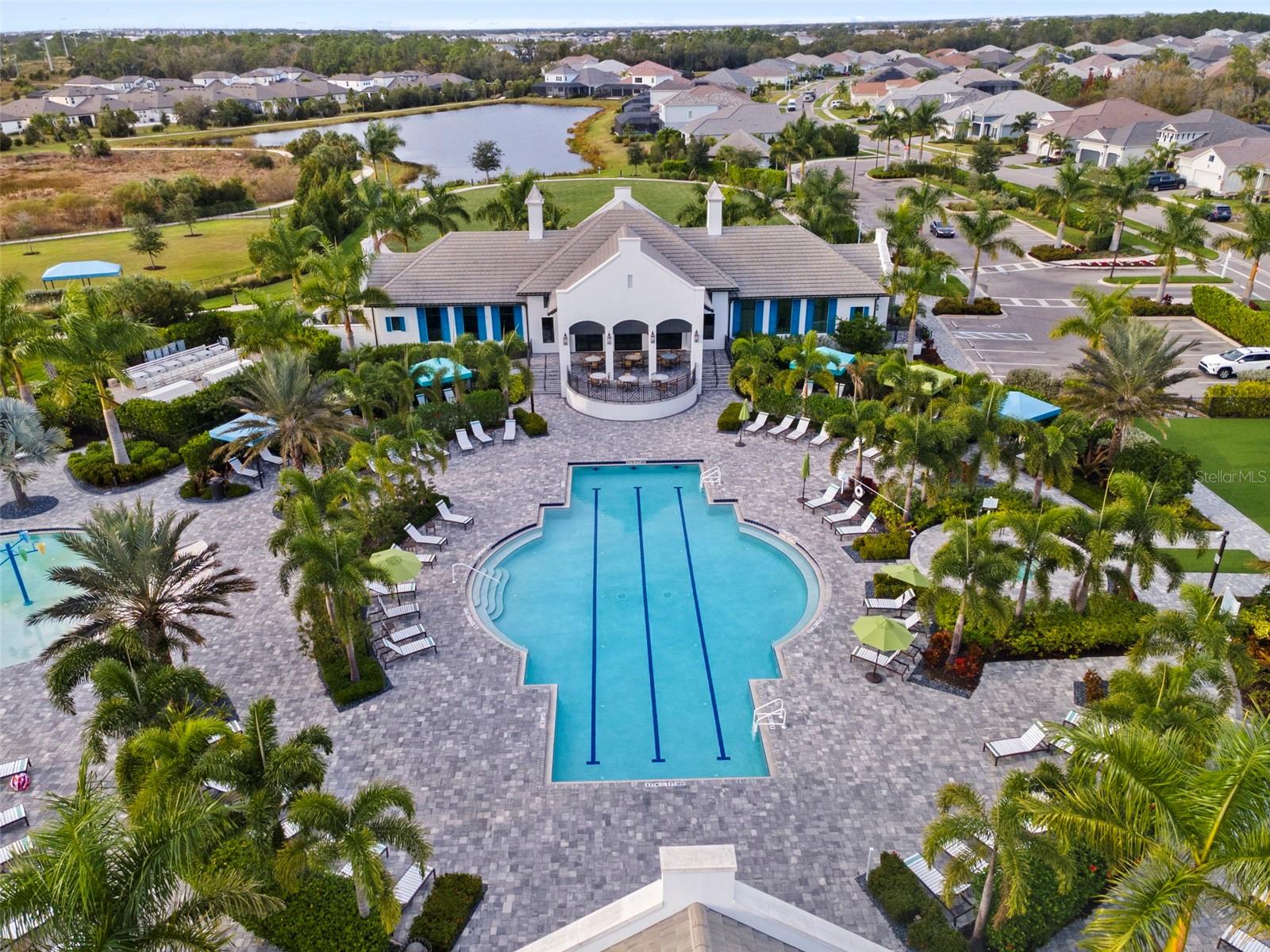 Image 36 of 48 For 2637 Star Apple Way