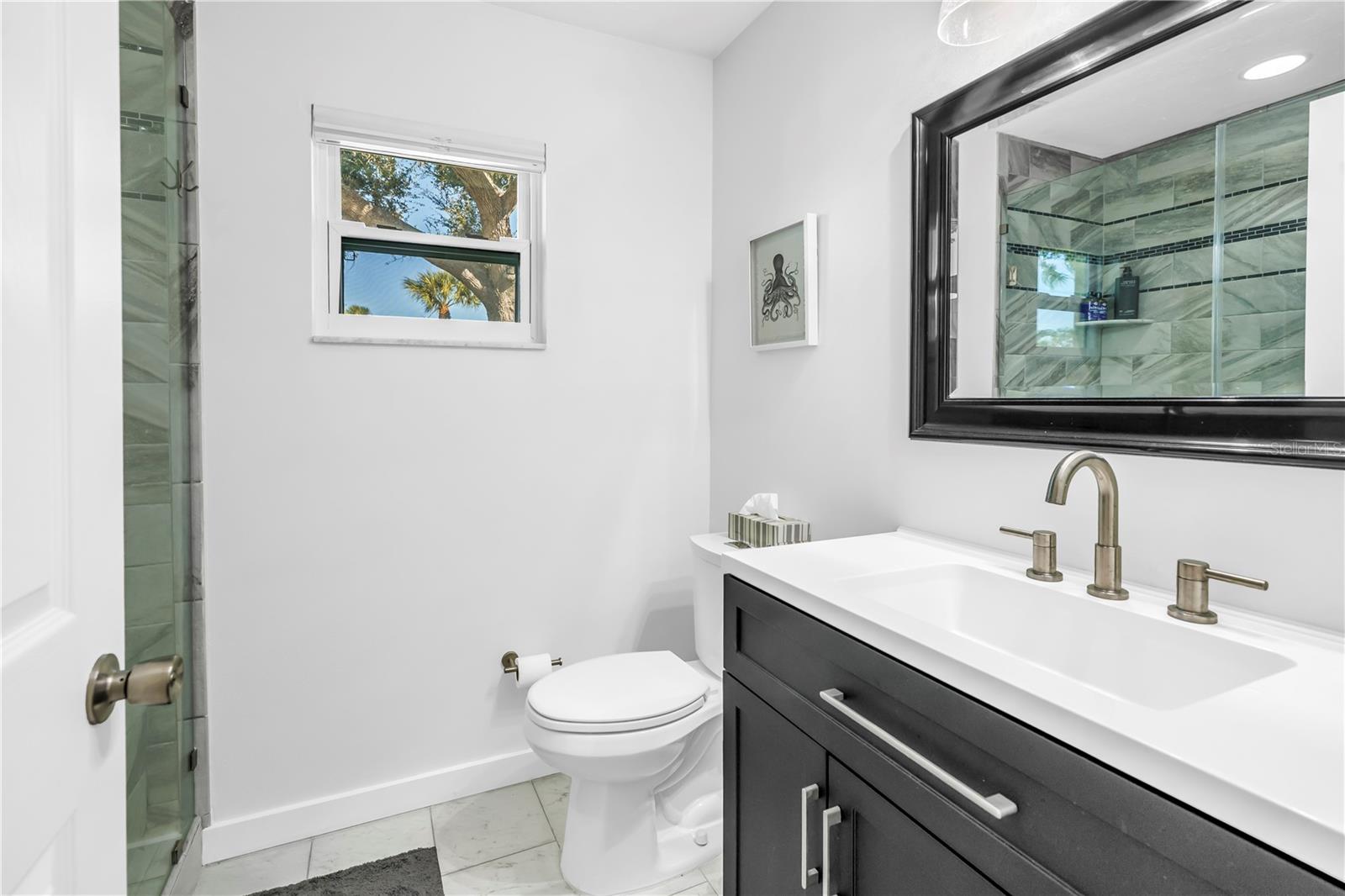 Image 23 of 48 For 111 Whispering Sands Circle V38