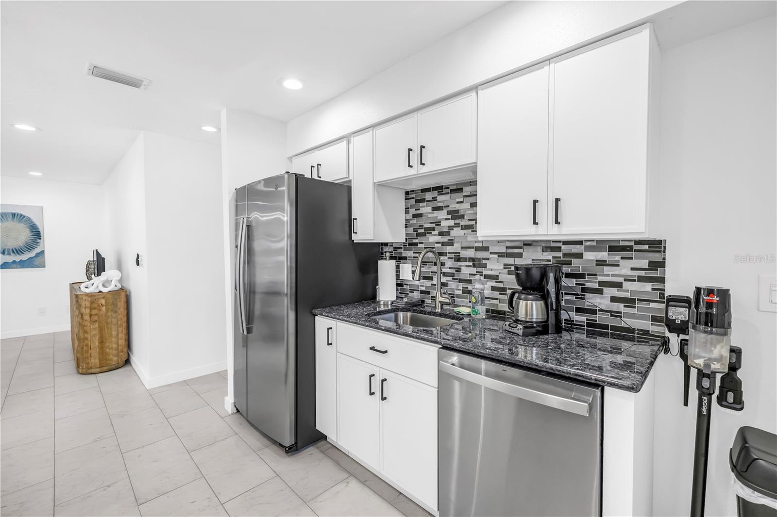 Image 8 of 48 For 111 Whispering Sands Circle V38