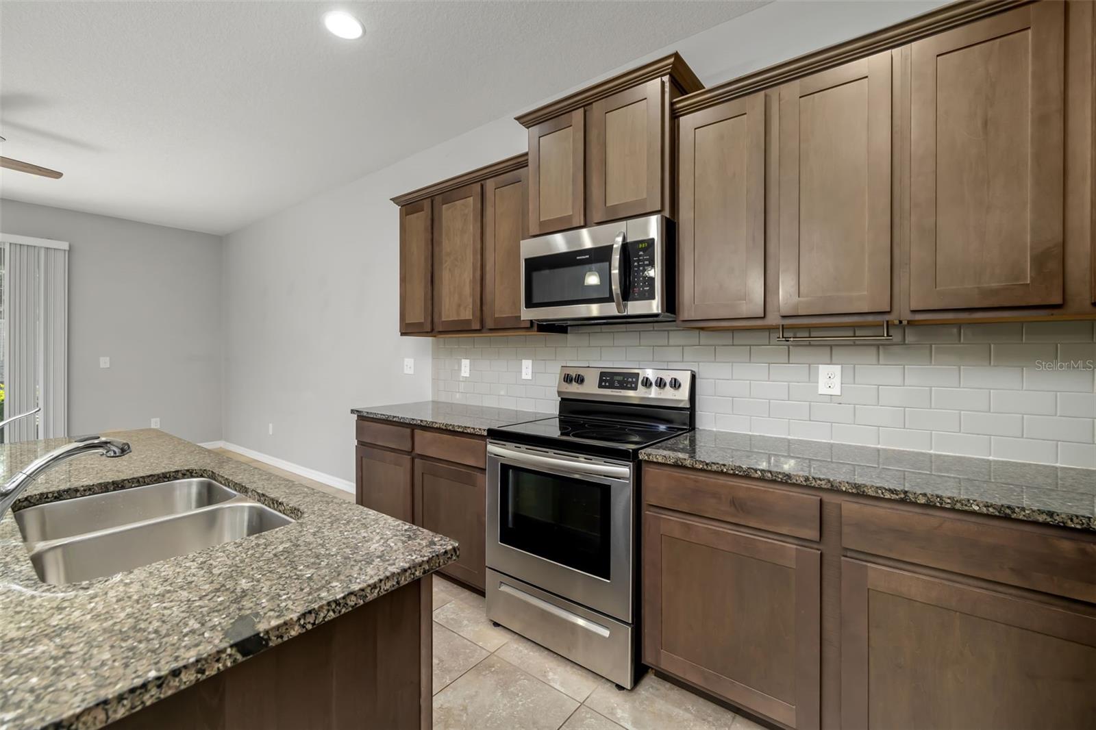 Image 11 of 54 For 2651 Midnight Pearl Drive