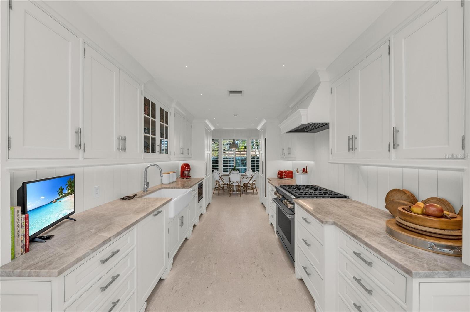 Image 17 of 79 For 548 Halyard Lane