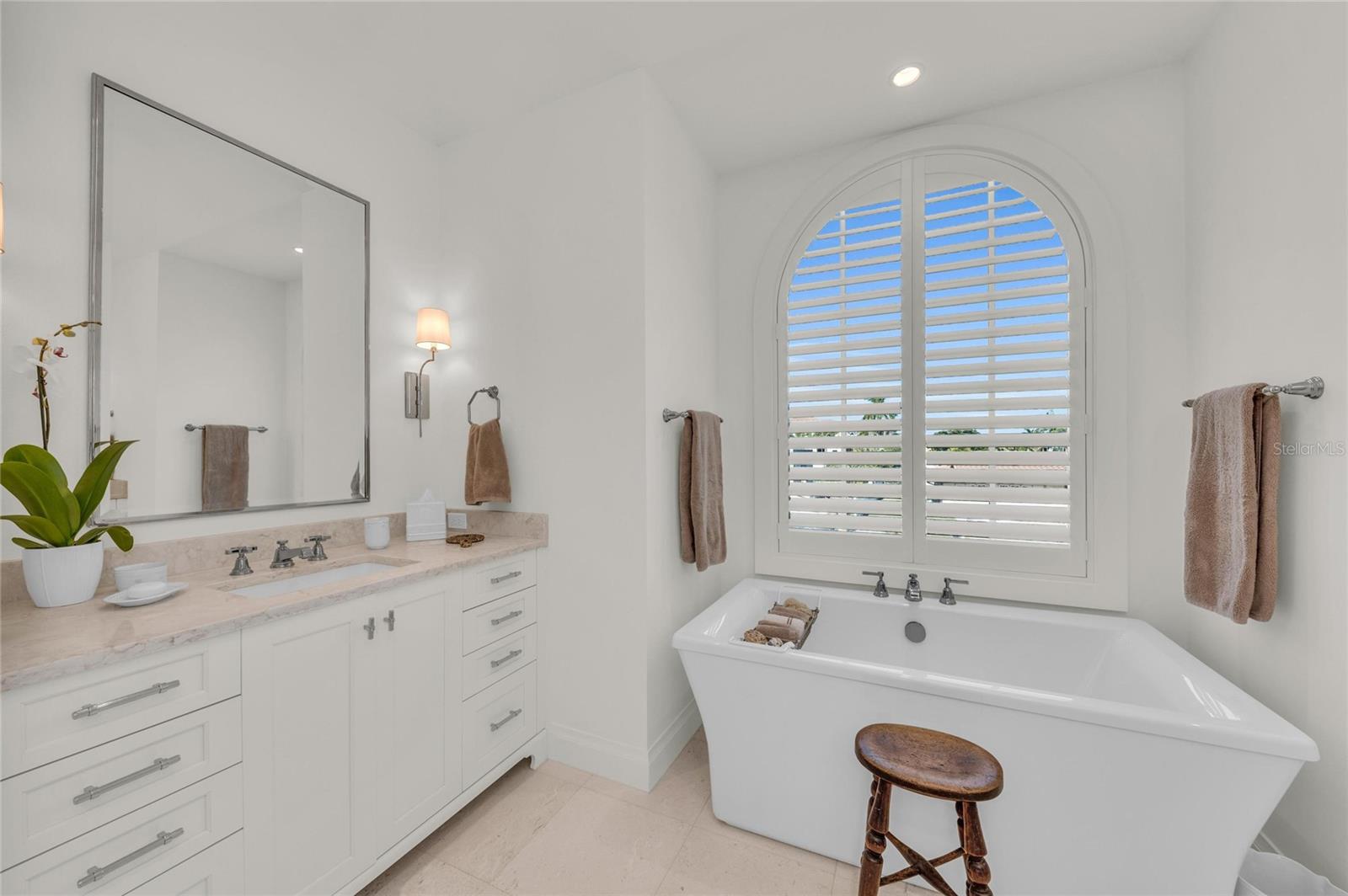 Image 38 of 79 For 548 Halyard Lane