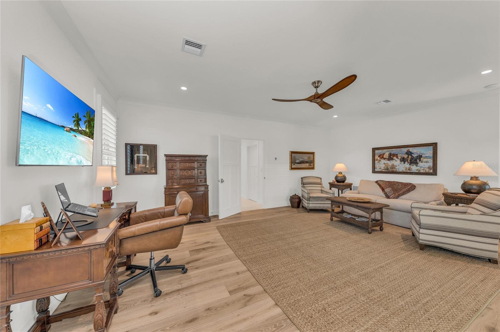 Image 43 of 79 For 548 Halyard Lane