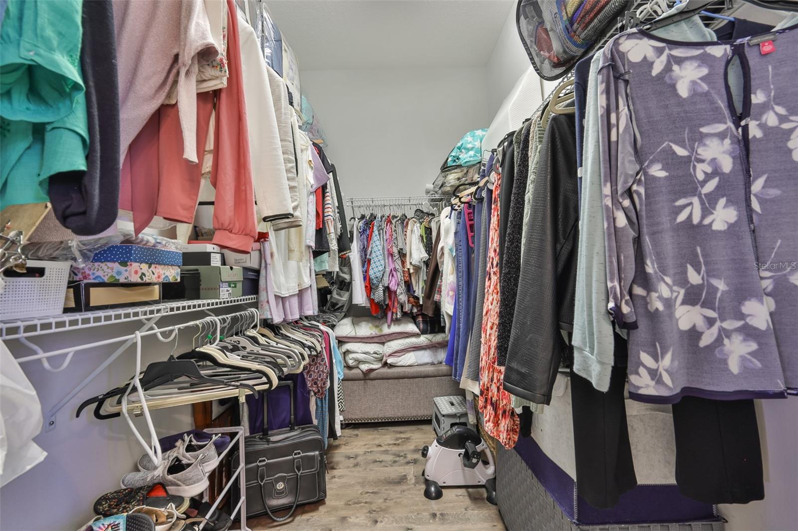 Image 20 of 34 For 2088 Sherbrook Avenue