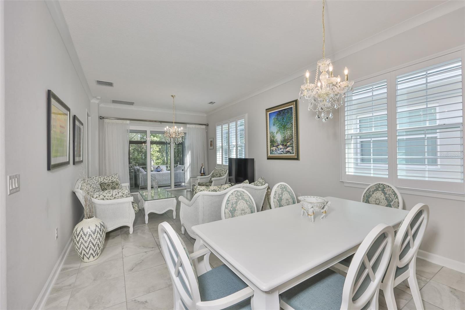 Image 8 of 34 For 2088 Sherbrook Avenue