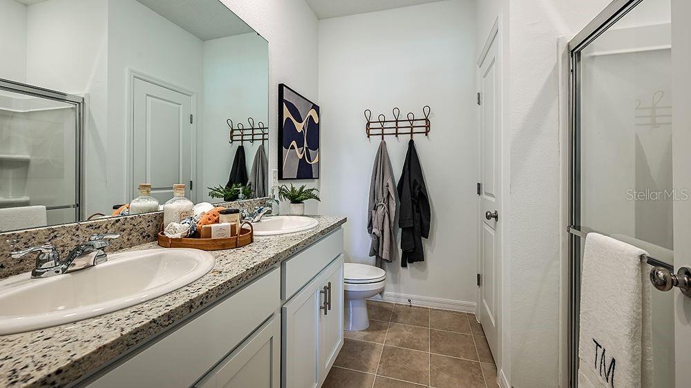 Image 11 of 15 For 686 Gladstone Way