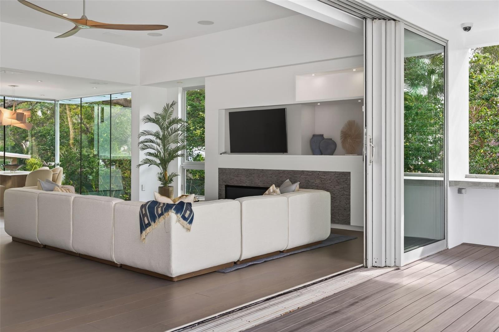 Image 19 of 64 For 1617 Palmetto Lane