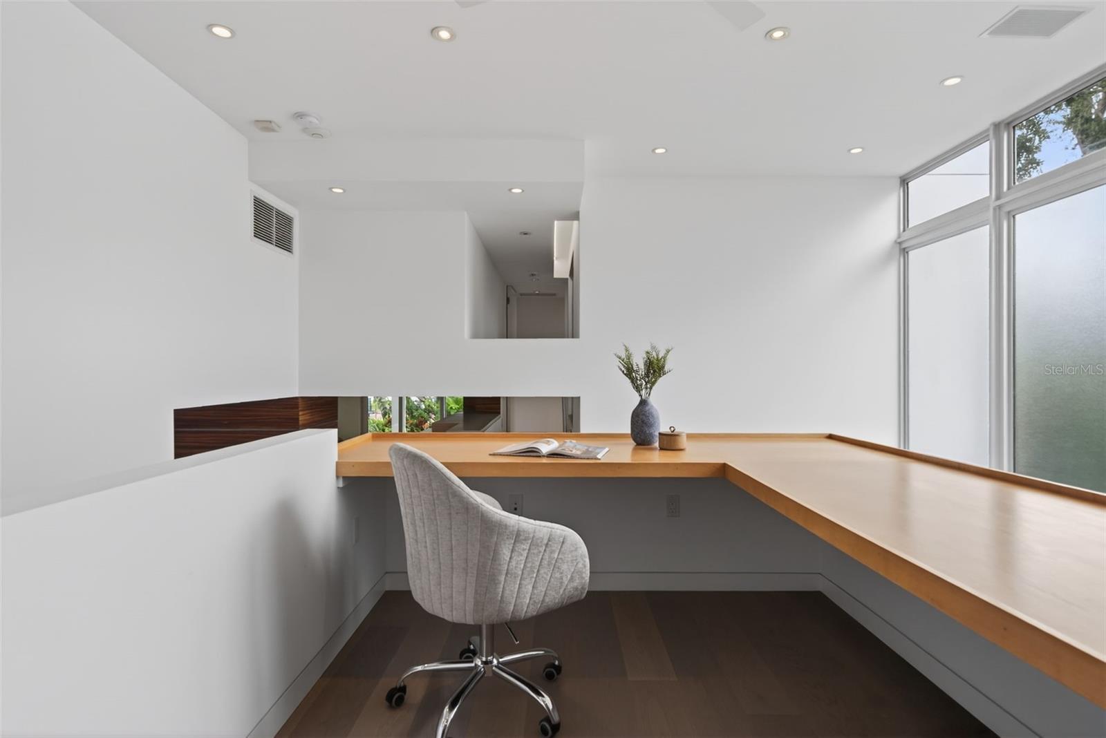 Image 38 of 64 For 1617 Palmetto Lane