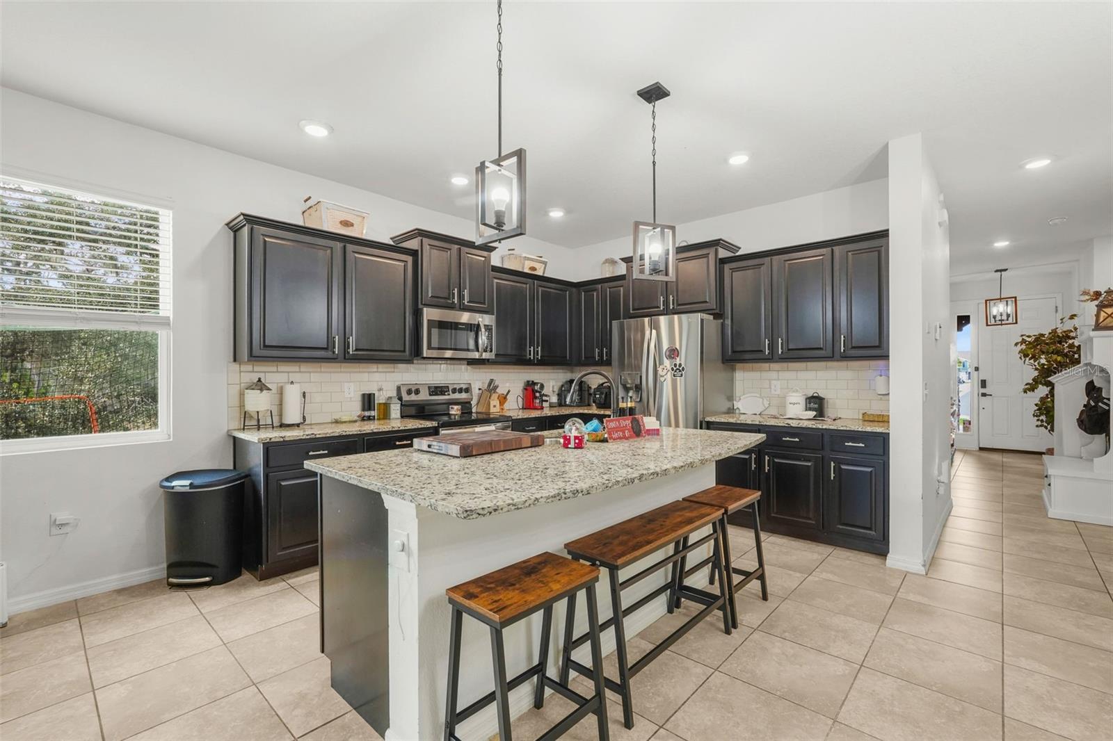 Image 11 of 37 For 8701 Daydream Street