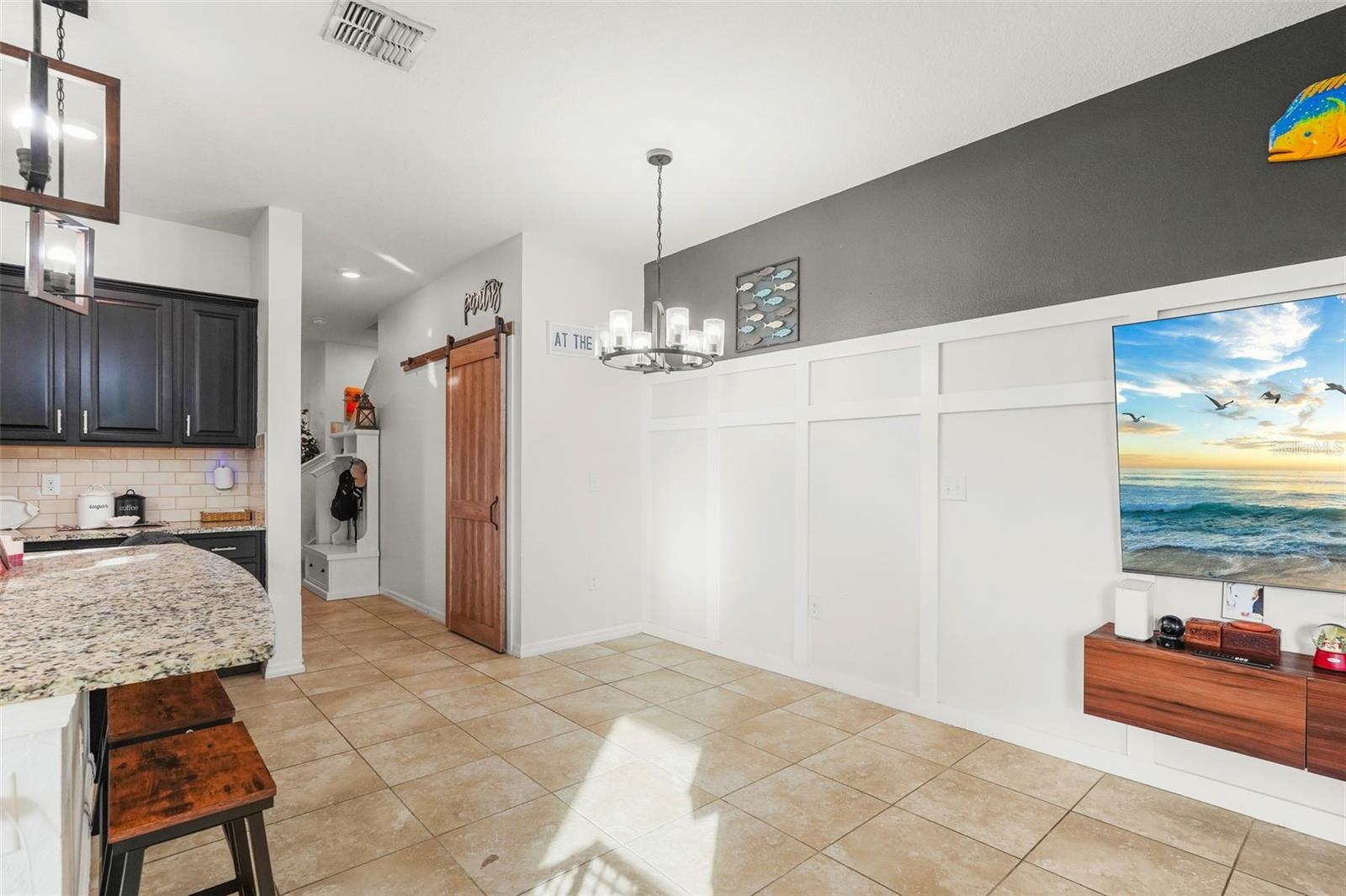 Image 14 of 37 For 8701 Daydream Street