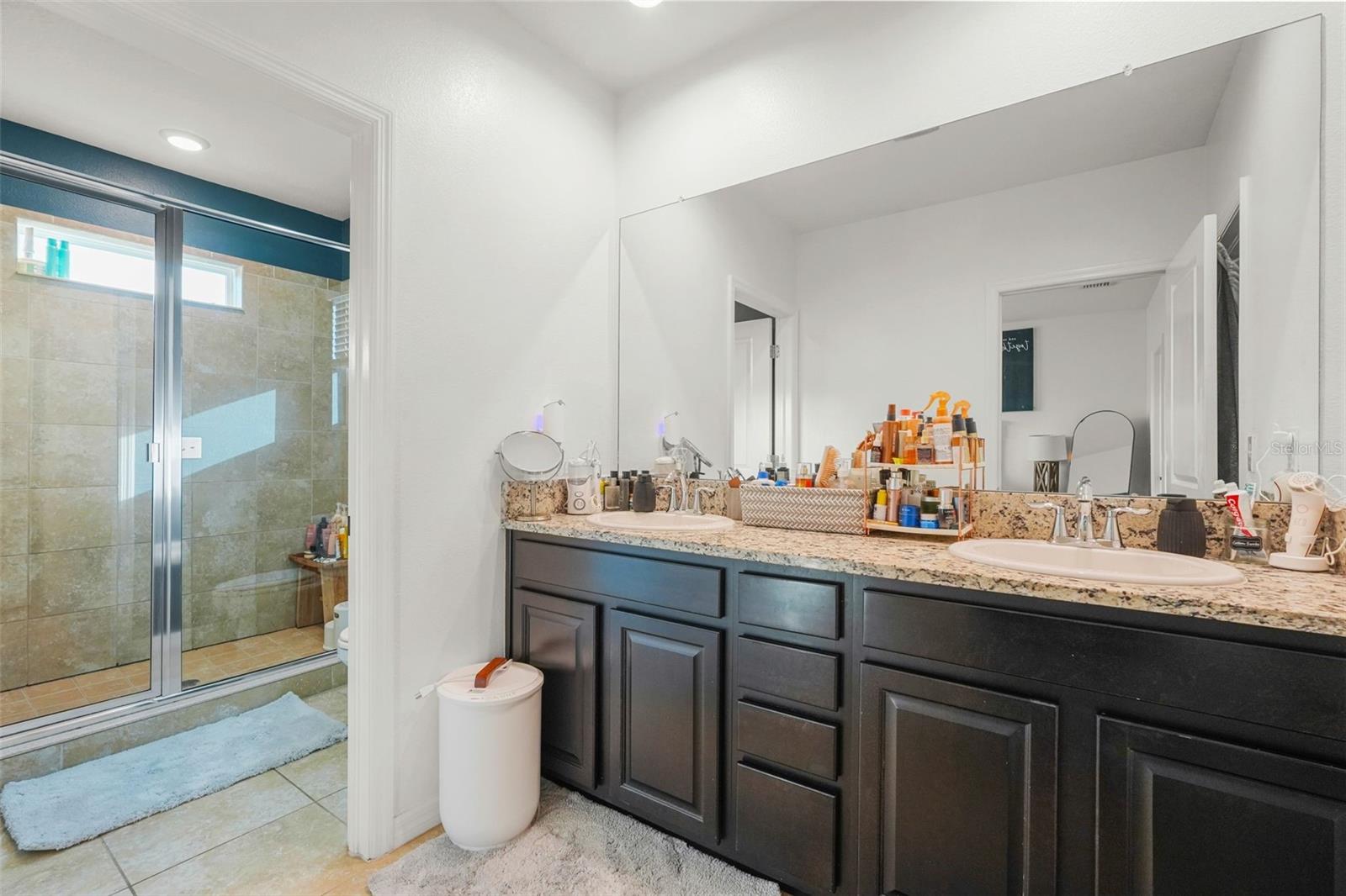 Image 30 of 37 For 8701 Daydream Street