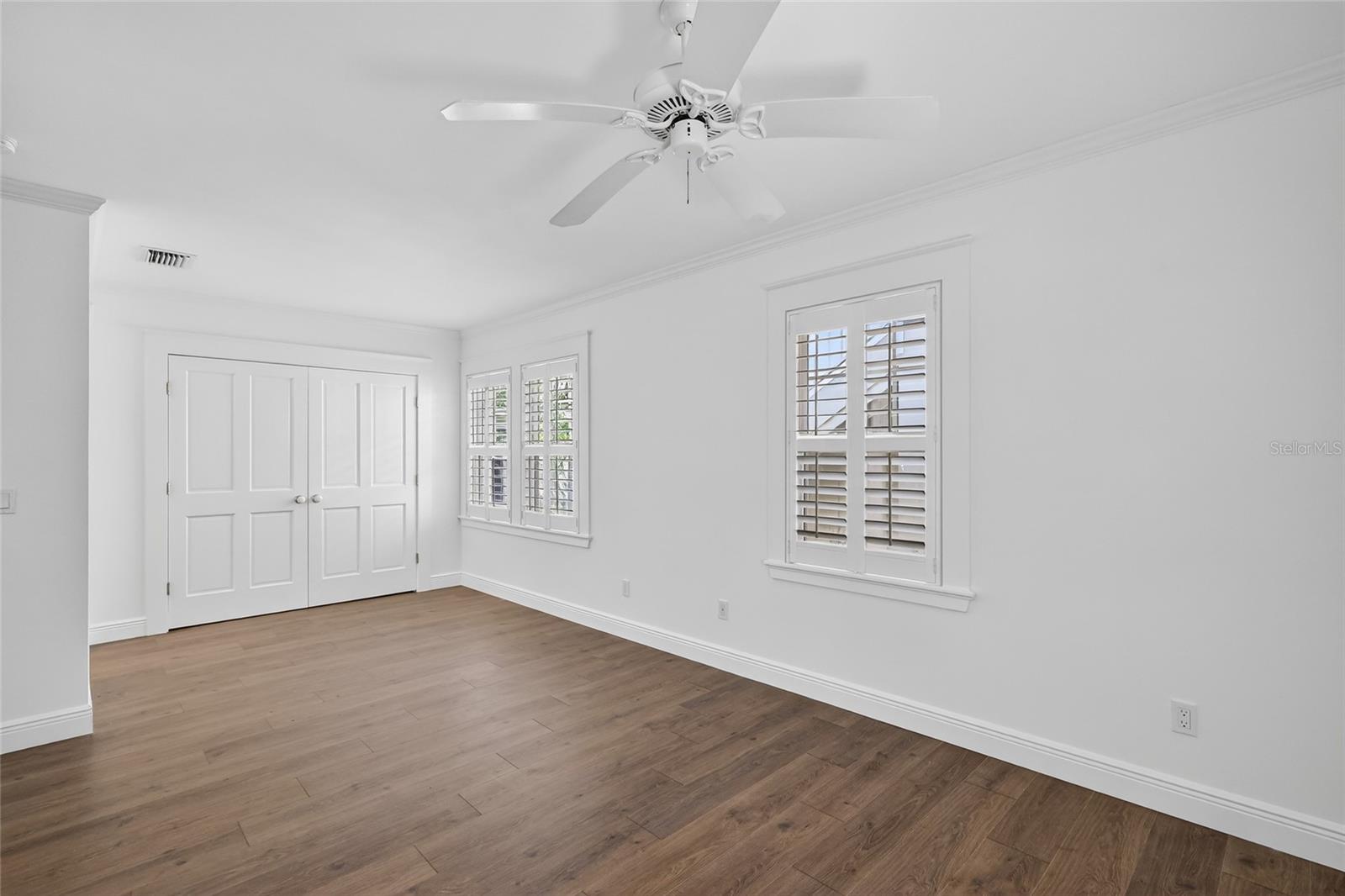 Image 15 of 39 For 6851 Longboat Drive S