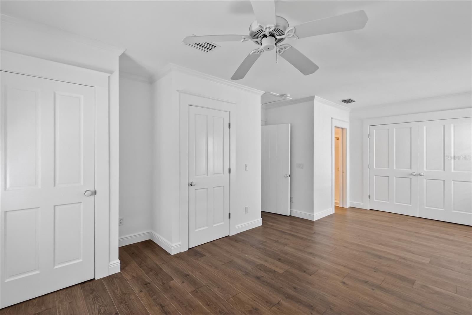 Image 16 of 39 For 6851 Longboat Drive S