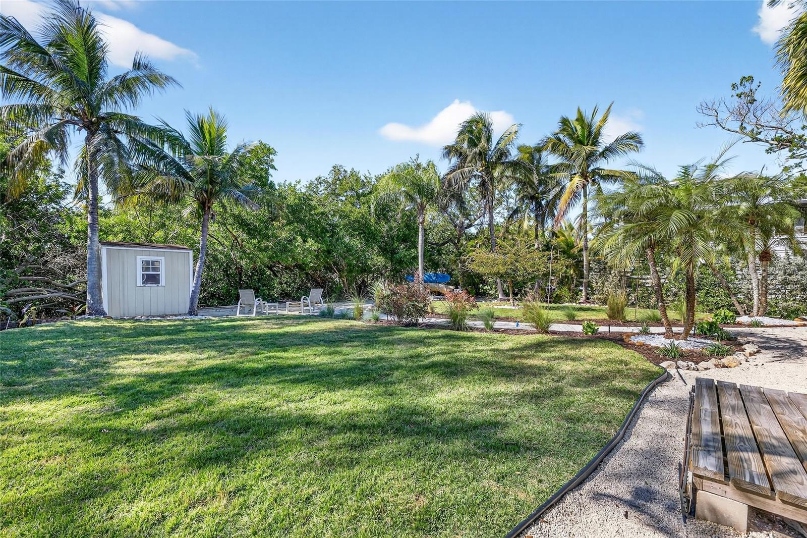 Image 21 of 39 For 6851 Longboat Drive S