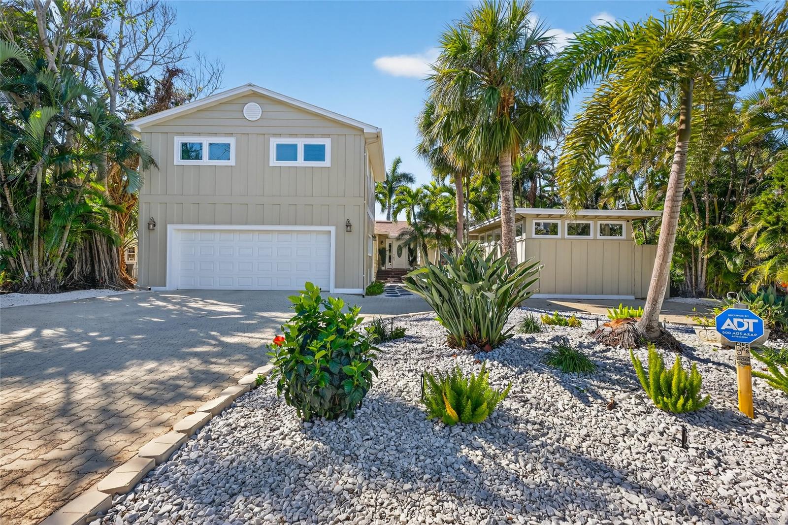 Image 33 of 39 For 6851 Longboat Drive S