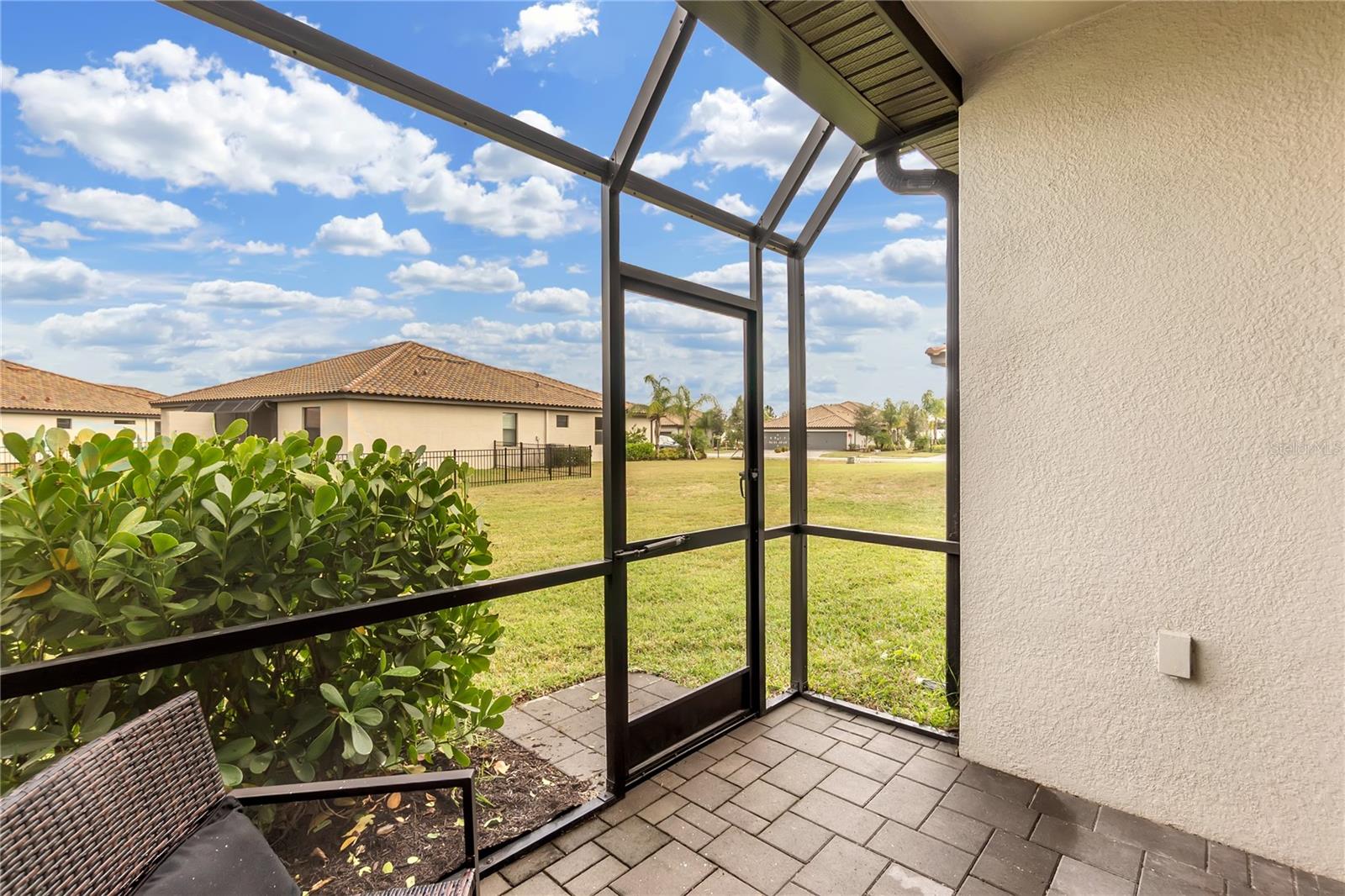 Image 16 of 38 For 5335 White Sand Cove