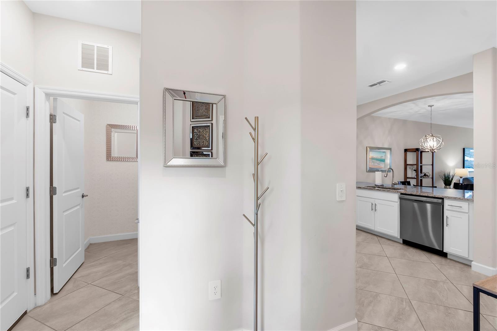 Image 18 of 38 For 5335 White Sand Cove