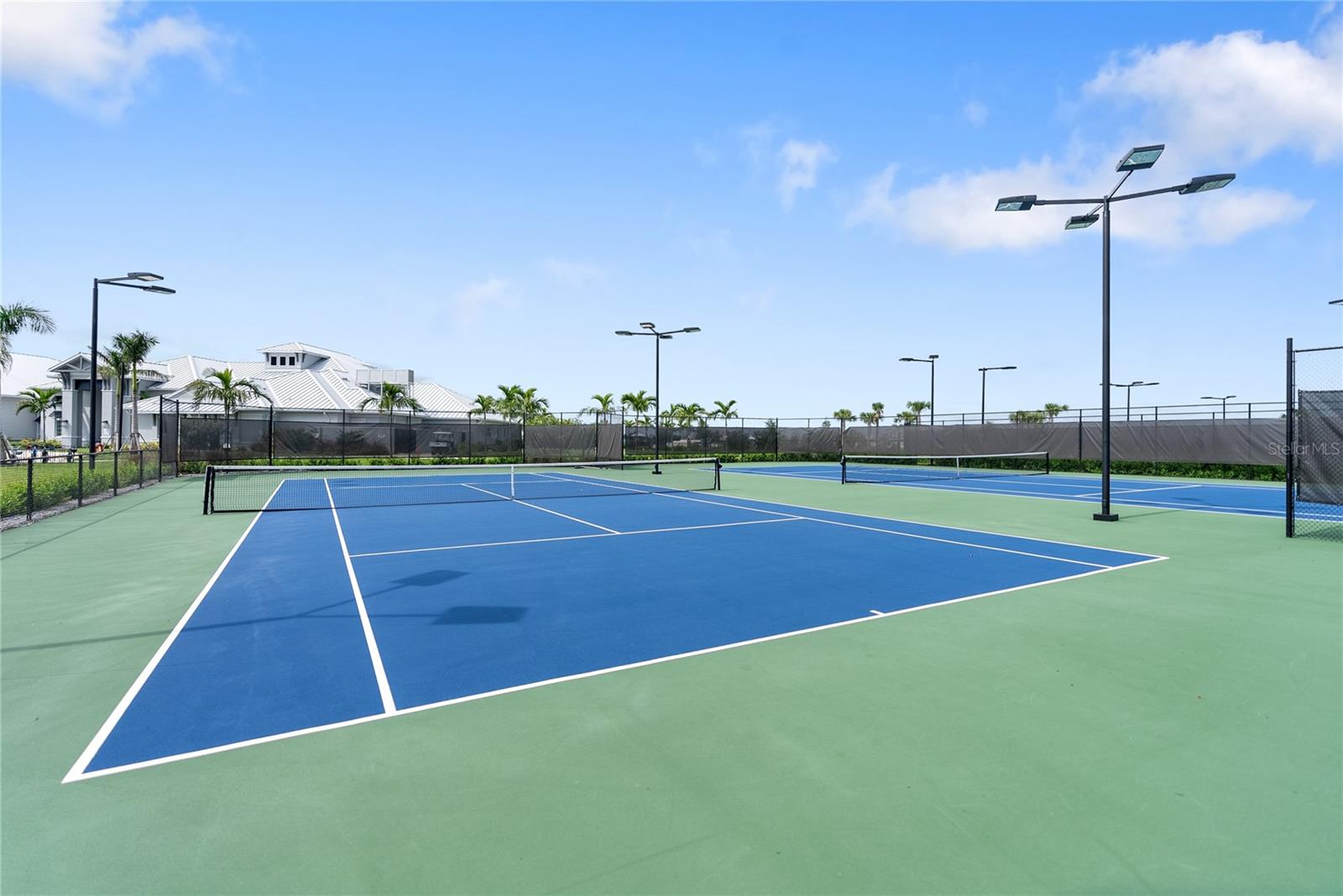 Image 28 of 38 For 5335 White Sand Cove