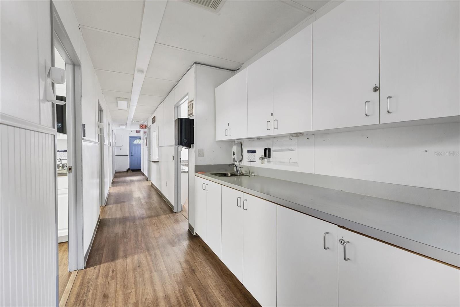 Image 26 of 38 For 37220 Glenwood Avenue