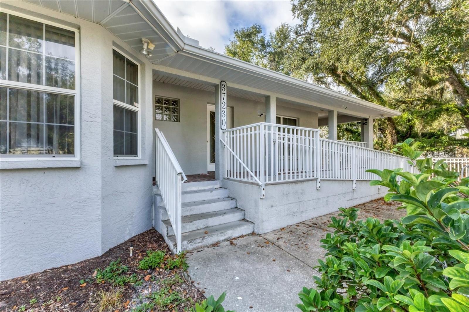 Image 8 of 38 For 37220 Glenwood Avenue