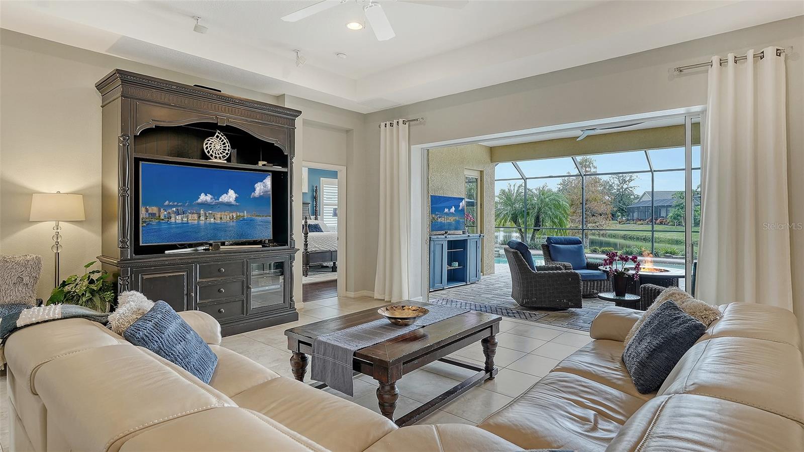 Image 10 of 72 For 12080 Longview Lake Circle