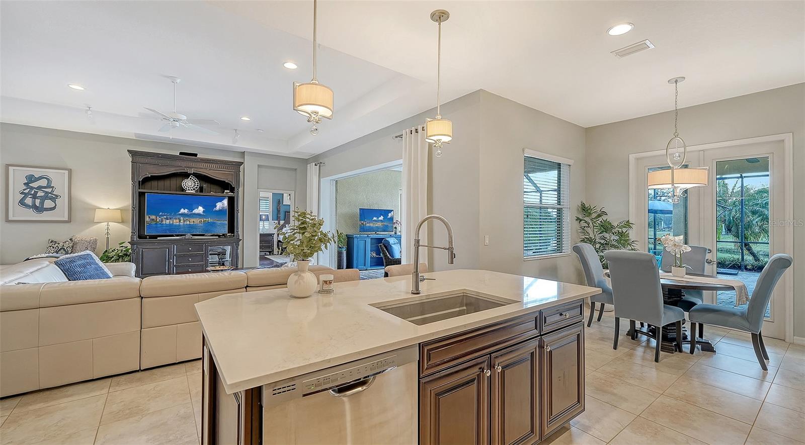 Image 17 of 72 For 12080 Longview Lake Circle