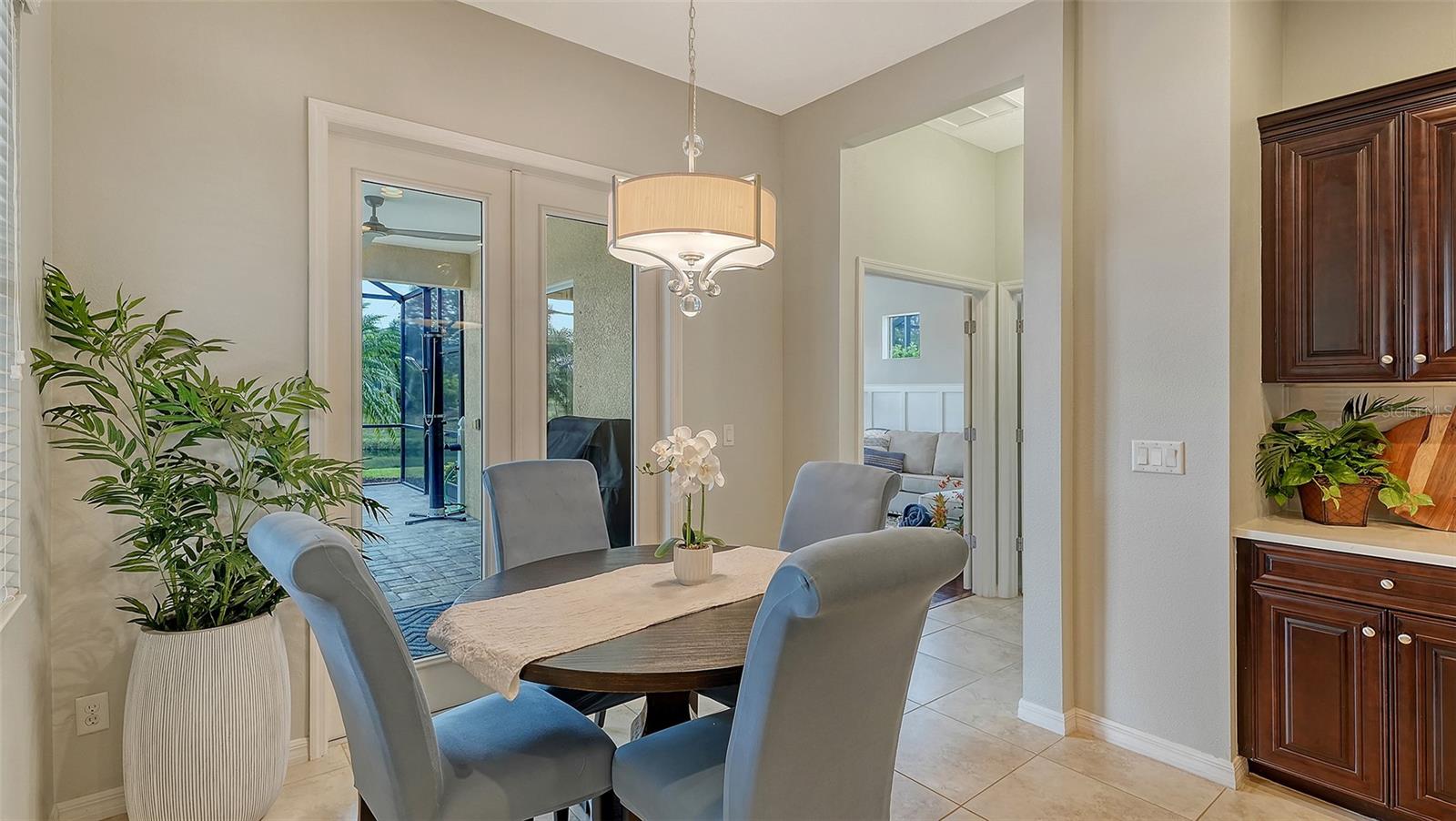 Image 18 of 72 For 12080 Longview Lake Circle