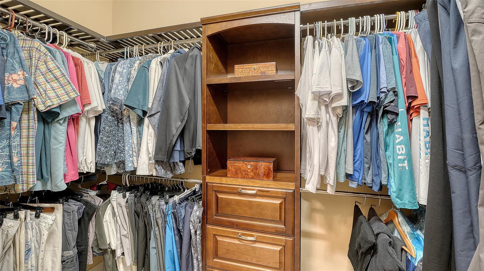 Image 24 of 72 For 12080 Longview Lake Circle